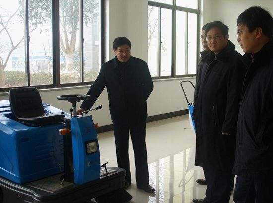 新年首個(gè)工作日，縣長(zhǎng)蒞臨我公司考察指導(dǎo)工作